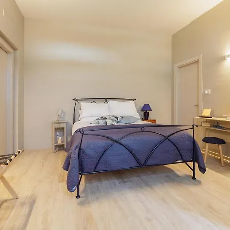 Interno 6 Guest House Cuneo Exterior photo